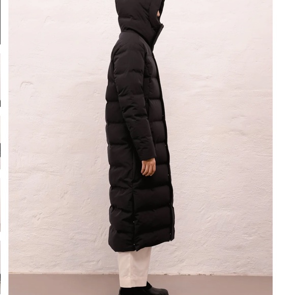 Scandinavian Edition Black Extra Long Puffer Coat - Picture 2 of 5